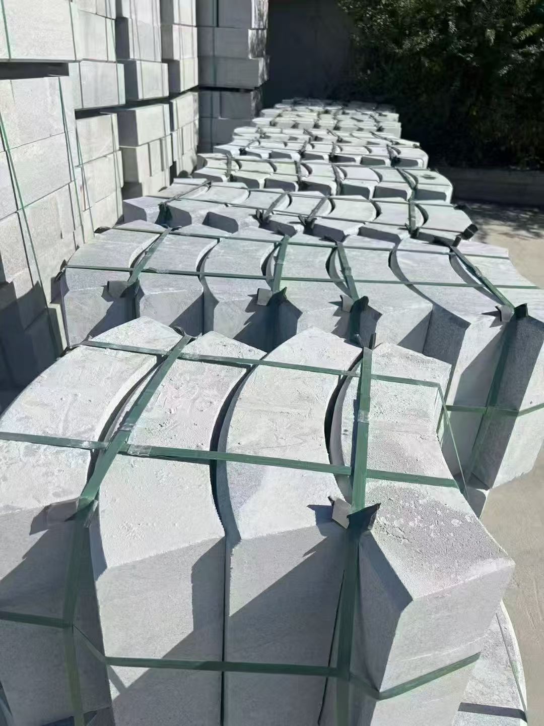 芜湖 芝麻灰弧形路沿石