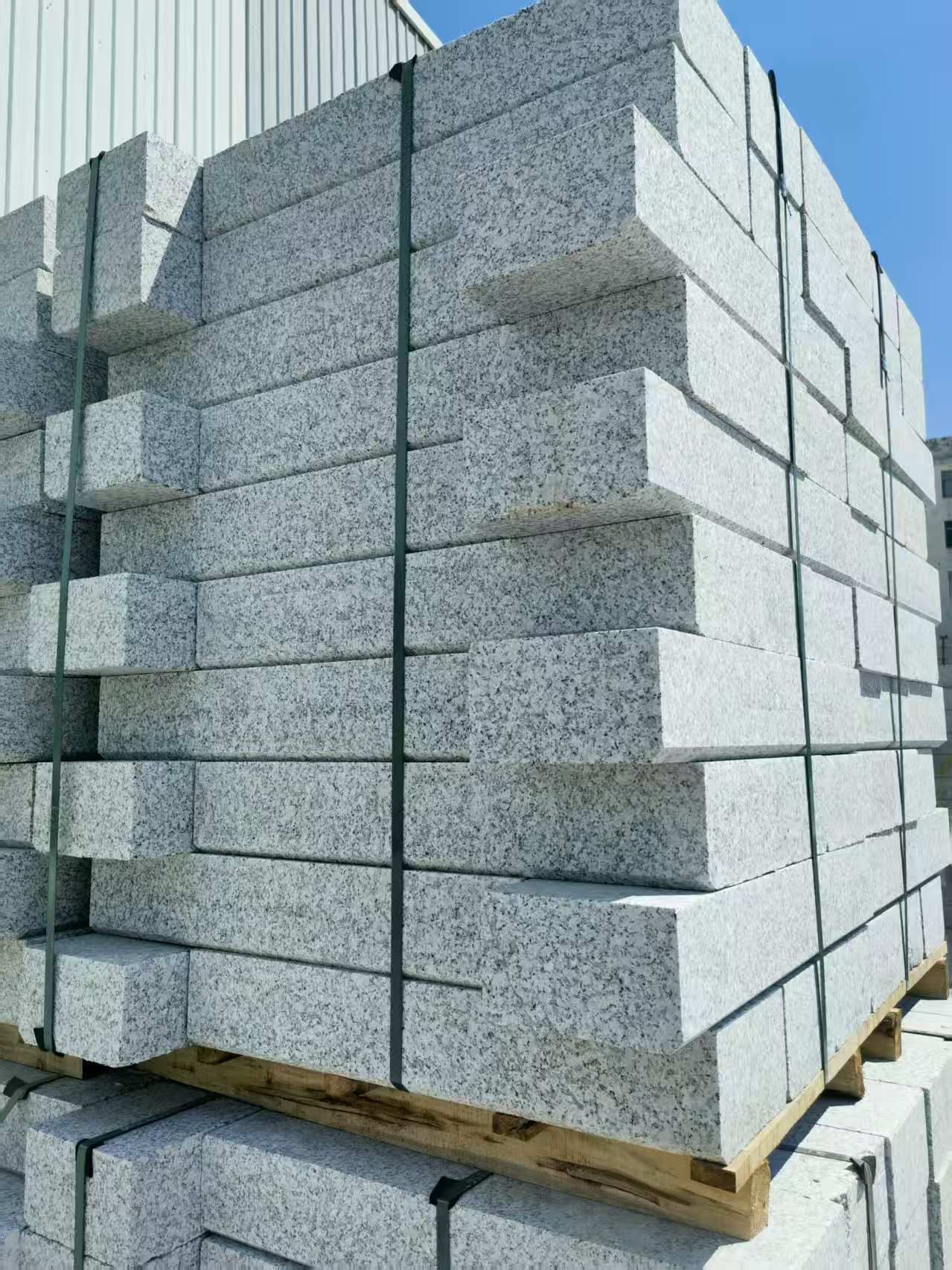 芜湖 路沿石颜色均匀、尺寸标准