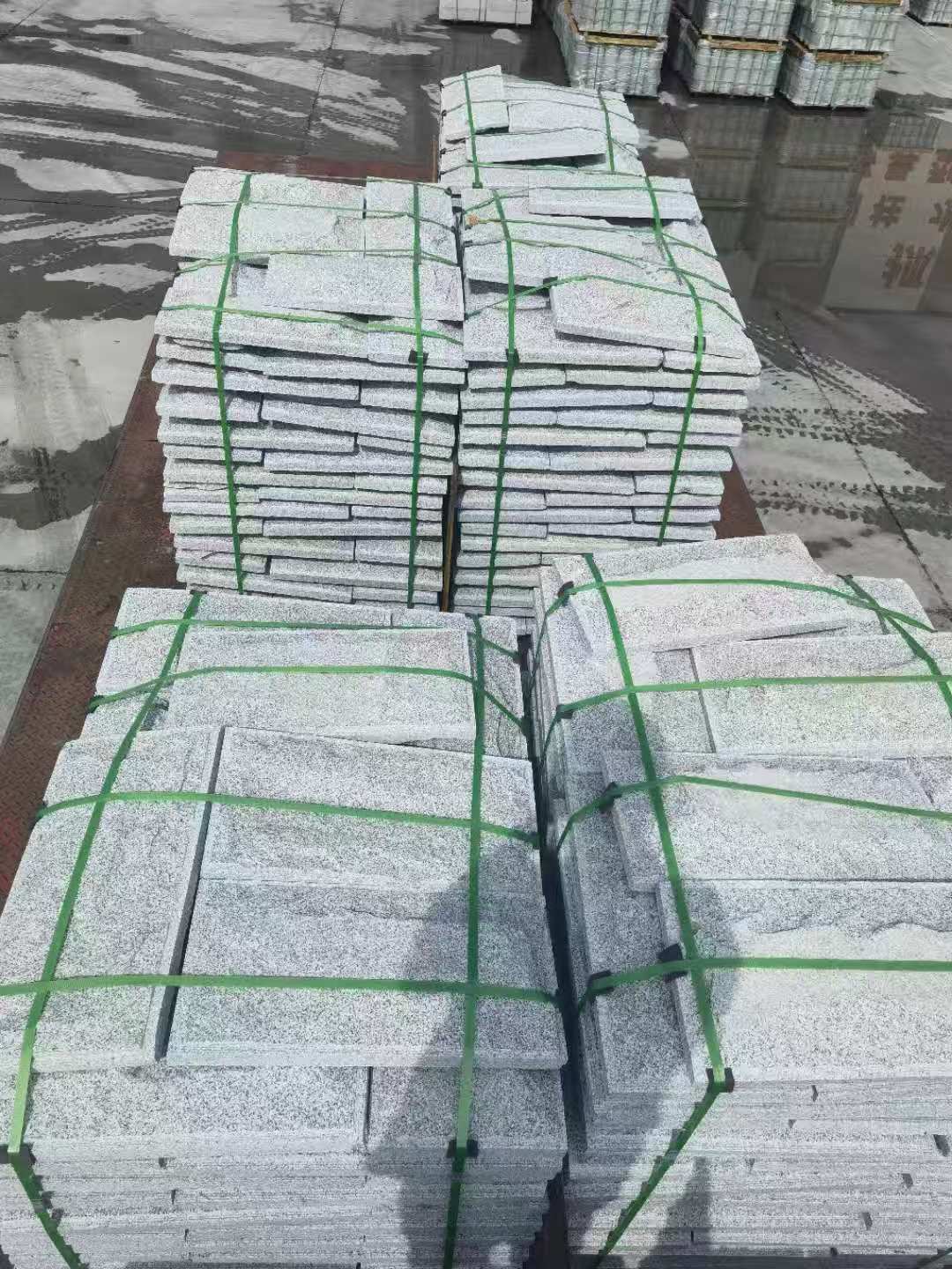 芜湖 芝麻白蘑菇石装车出货